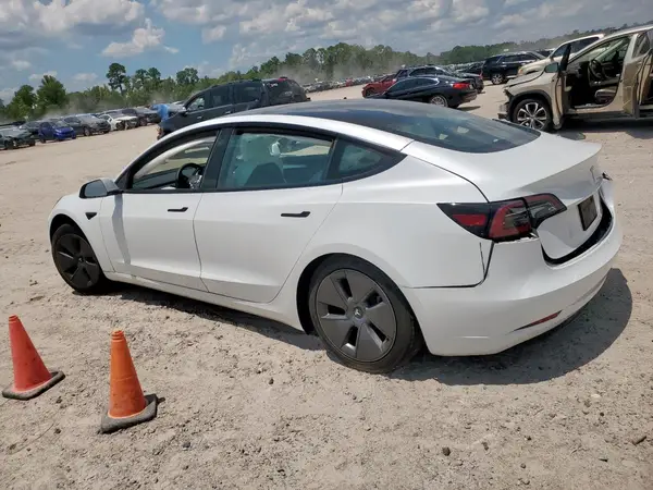 5YJ3E1EA5PF606492 2023 TESLA MODEL 3 - Image 2