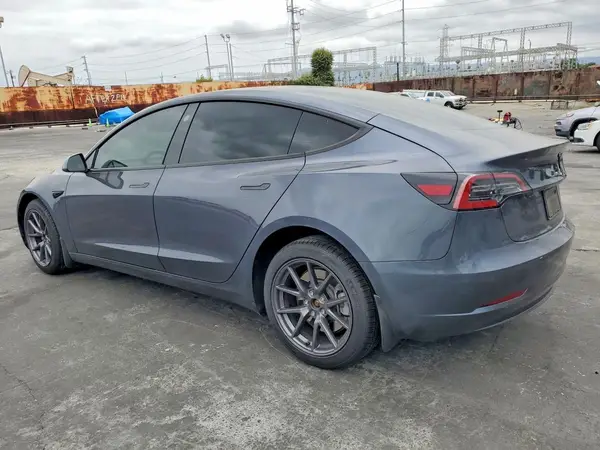 5YJ3E1EA5PF607058 2023 TESLA MODEL 3 - Image 2