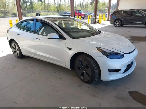5YJ3E1EA5PF610431 2023 TESLA MODEL 3 - Image 1