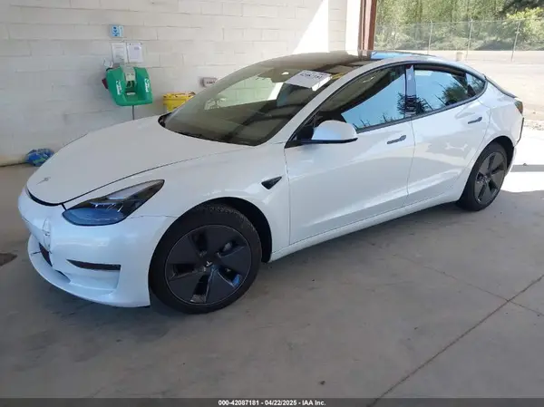 5YJ3E1EA5PF610431 2023 TESLA MODEL 3 - Image 2