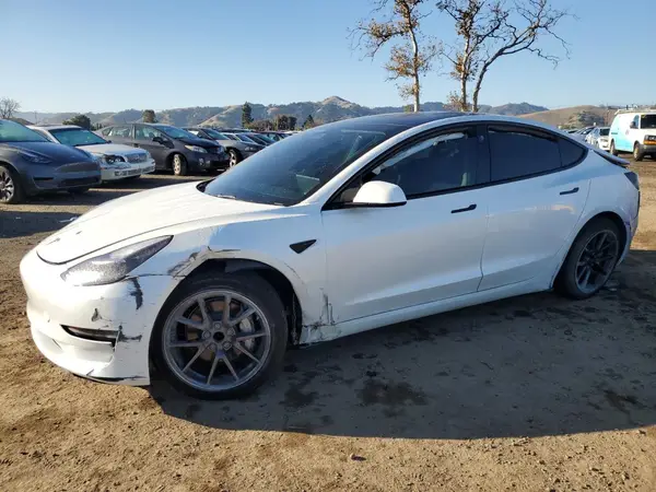 5YJ3E1EA5PF620862 2023 TESLA MODEL 3 - Image 1
