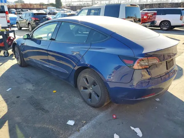 5YJ3E1EA5PF621381 2023 TESLA MODEL 3 - Image 2