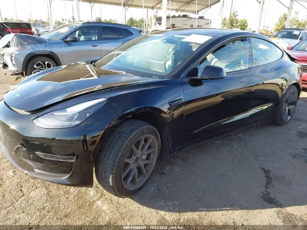 5YJ3E1EA5PF638293 2023 TESLA MODEL 3 - Image 2