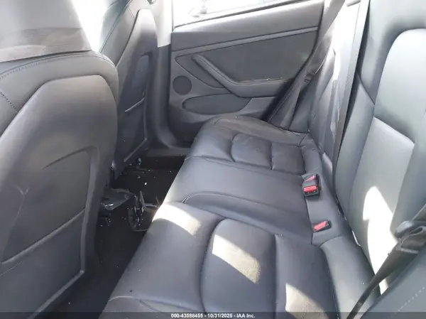 5YJ3E1EA5PF638293 2023 TESLA MODEL 3 - Image 8