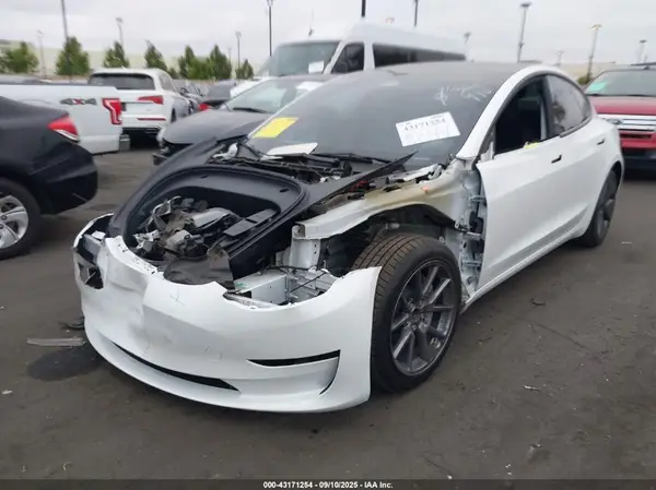 5YJ3E1EA5PF638567 2023 TESLA MODEL 3 - Image 2
