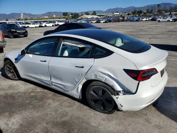 5YJ3E1EA5PF639248 2023 TESLA MODEL 3 - Image 2