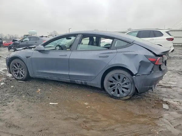 5YJ3E1EA5PF639640 2023 TESLA MODEL 3 - Image 2