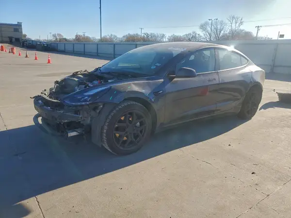 5YJ3E1EA5PF639718 2023 TESLA MODEL 3 - Image 1