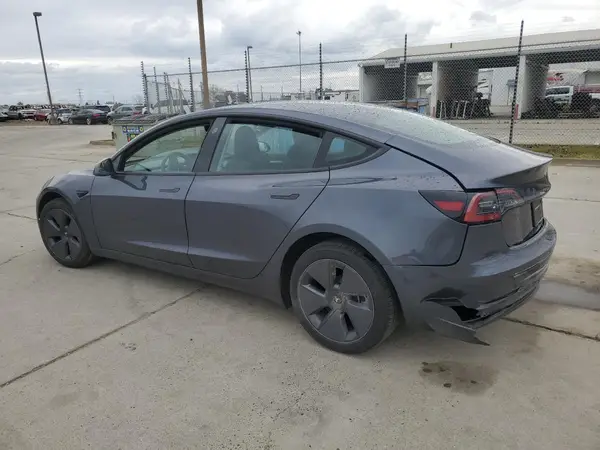 5YJ3E1EA5PF640335 2023 TESLA MODEL 3 - Image 2
