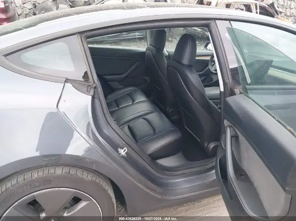 5YJ3E1EA5PF643087 2023 TESLA MODEL 3 - Image 8