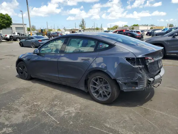 5YJ3E1EA5PF643459 2023 TESLA MODEL 3 - Image 2