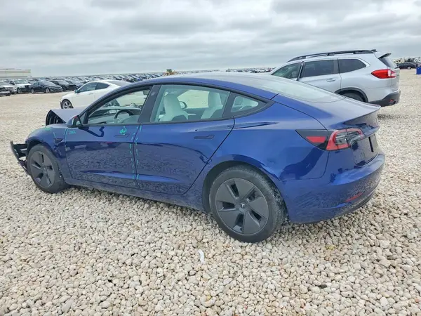 5YJ3E1EA5PF643770 2023 TESLA MODEL 3 - Image 2