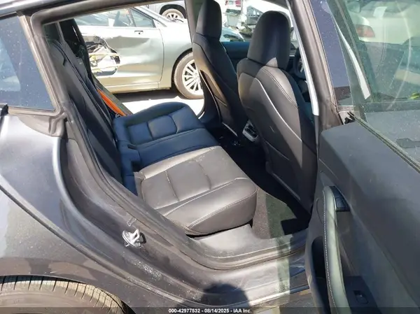 5YJ3E1EA5PF645325 2023 TESLA MODEL 3 - Image 8