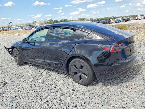 5YJ3E1EA5PF645602 2023 TESLA MODEL 3 - Image 2