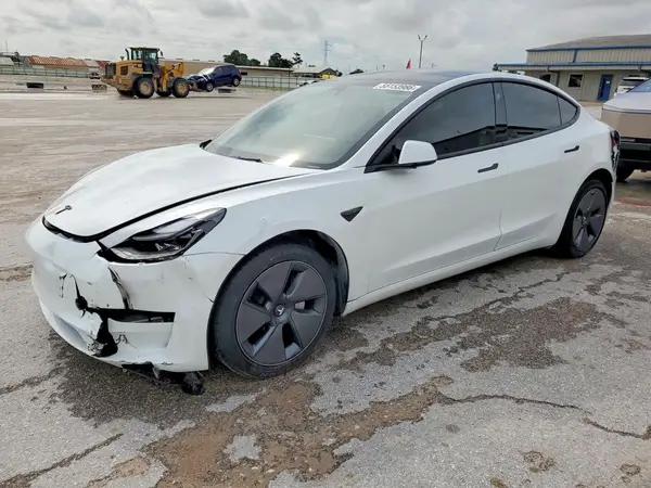 5YJ3E1EA5PF648094 2023 TESLA MODEL 3 - Image 1