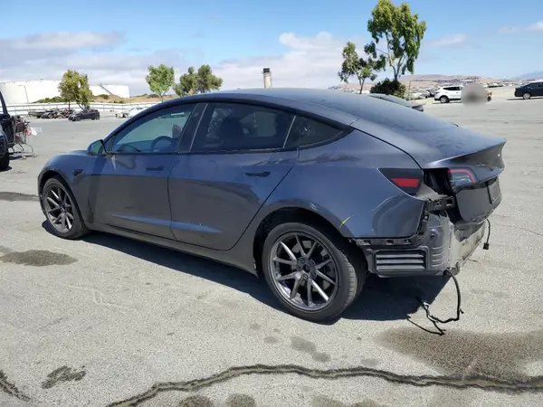 5YJ3E1EA5PF648970 2023 TESLA MODEL 3 - Image 2