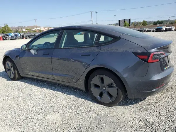 5YJ3E1EA5PF649407 2023 TESLA MODEL 3 - Image 2