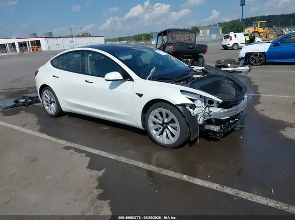 5YJ3E1EA5PF650587 2023 TESLA MODEL 3 - Image 1