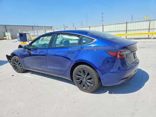5YJ3E1EA5PF654655 2023 TESLA MODEL 3 - Image 2