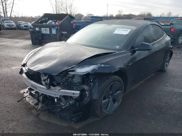 5YJ3E1EA5PF655708 2023 TESLA MODEL 3 - Image 2