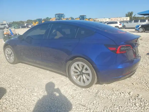 5YJ3E1EA5PF655854 2023 TESLA MODEL 3 - Image 2