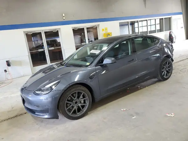 5YJ3E1EA5PF658737 2023 TESLA MODEL 3 - Image 1