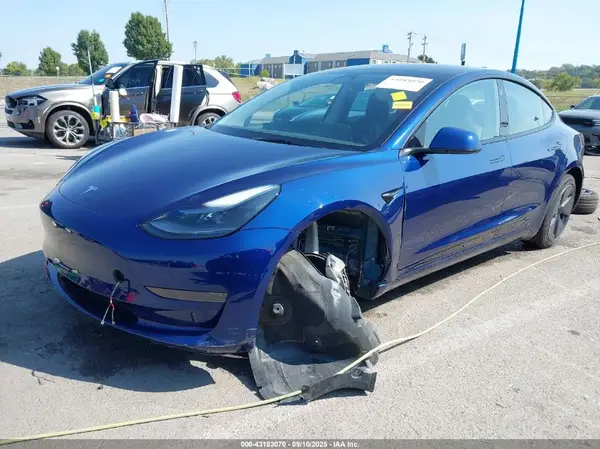 5YJ3E1EA5PF659323 2023 TESLA MODEL 3 - Image 2