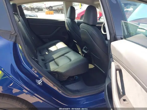 5YJ3E1EA5PF659323 2023 TESLA MODEL 3 - Image 8