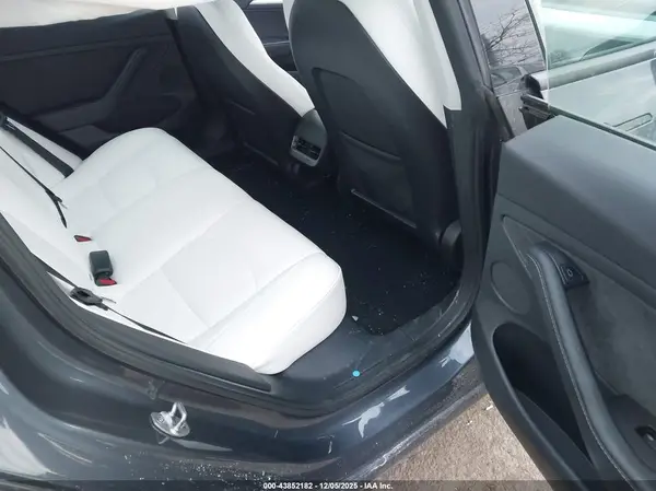 5YJ3E1EA5PF659807 2023 TESLA MODEL 3 - Image 8