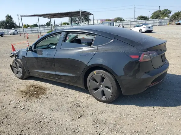 5YJ3E1EA5PF660505 2023 TESLA MODEL 3 - Image 2