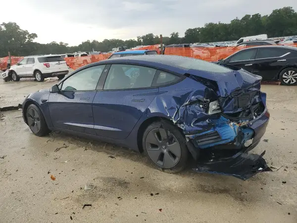 5YJ3E1EA5PF660794 2023 TESLA MODEL 3 - Image 2