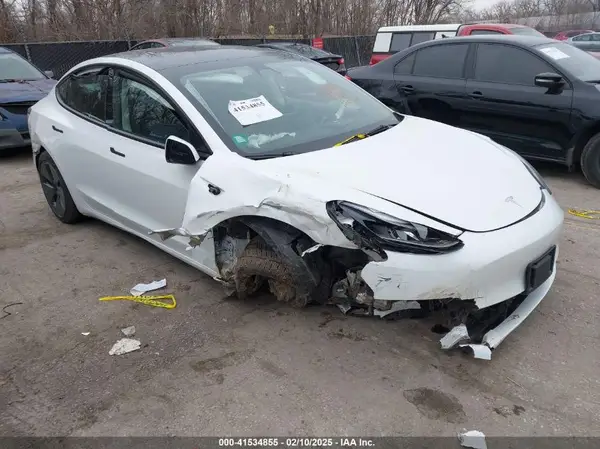 5YJ3E1EA5PF661363 2023 TESLA MODEL 3 - Image 1