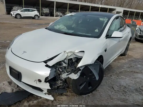 5YJ3E1EA5PF662321 2023 TESLA MODEL 3 - Image 2
