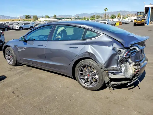 5YJ3E1EA5PF662934 2023 TESLA MODEL 3 - Image 2