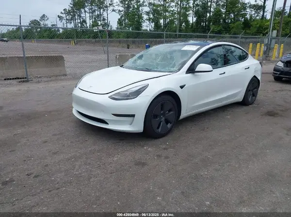 5YJ3E1EA5PF663176 2023 TESLA MODEL 3 - Image 2