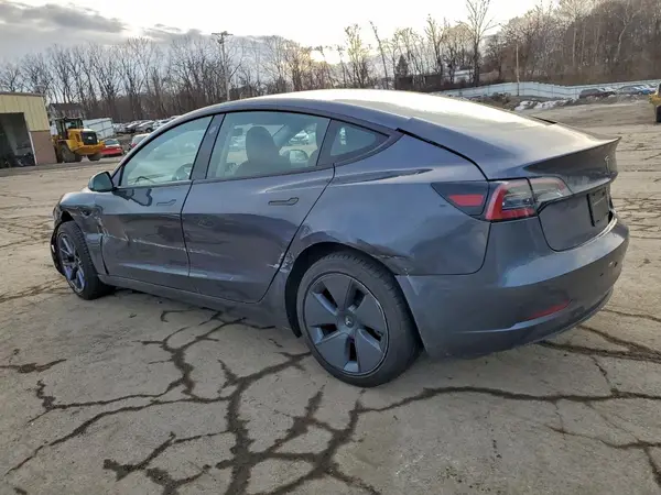 5YJ3E1EA5PF663212 2023 TESLA MODEL 3 - Image 2