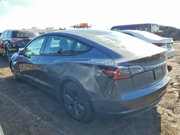 5YJ3E1EA5PF667311 2023 TESLA MODEL 3 - Image 2