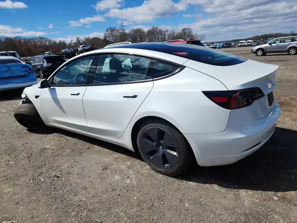 5YJ3E1EA5PF668832 2023 TESLA MODEL 3 - Image 2