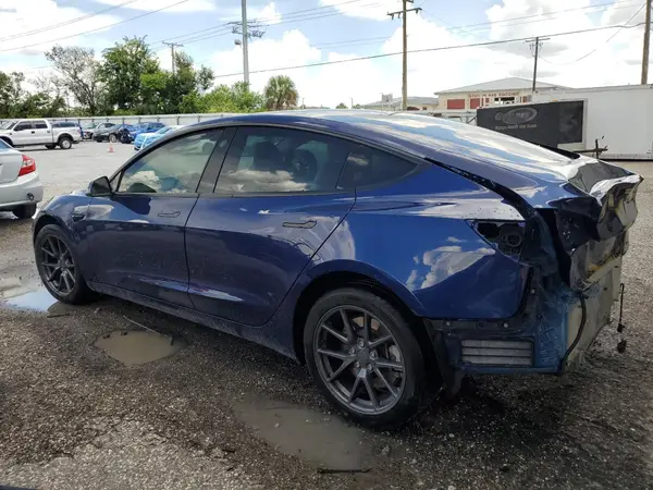 5YJ3E1EA5PF671035 2023 TESLA MODEL 3 - Image 2