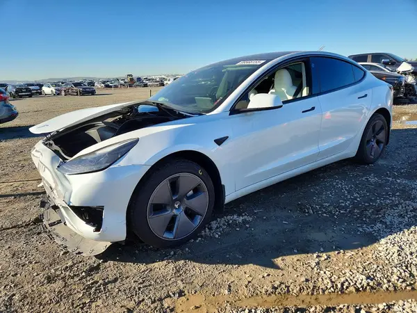 5YJ3E1EA5PF675523 2023 TESLA MODEL 3 - Image 1