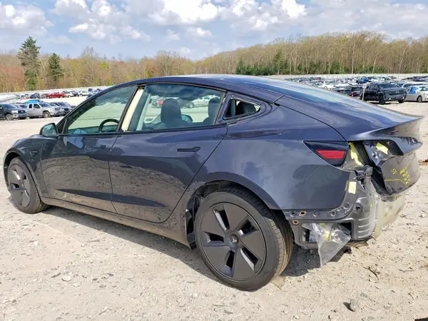 5YJ3E1EA5PF675845 2023 TESLA MODEL 3 - Image 2
