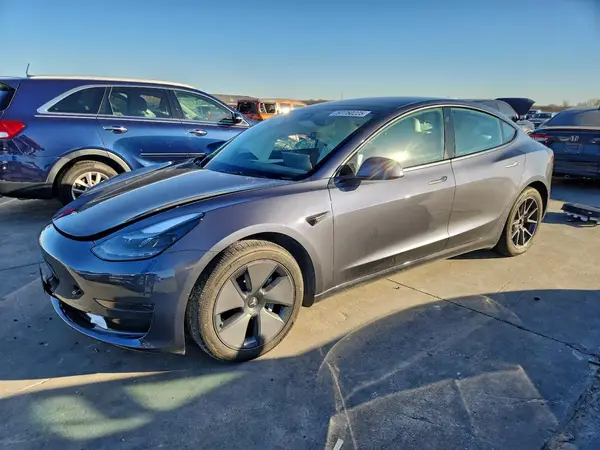 5YJ3E1EA5PF678650 2023 TESLA MODEL 3 - Image 1