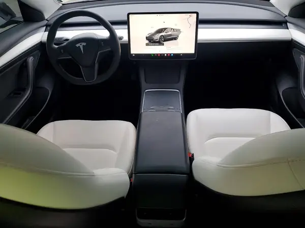 5YJ3E1EA5PF682438 2023 TESLA MODEL 3 - Image 8