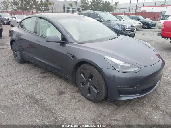 5YJ3E1EA5PF683914 2023 TESLA MODEL 3 - Image 1