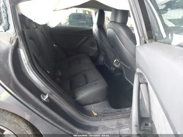 5YJ3E1EA5PF693455 2023 TESLA MODEL 3 - Image 8