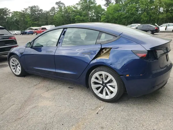 5YJ3E1EA5PF695318 2023 TESLA MODEL 3 - Image 2