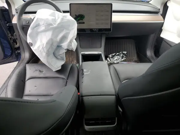5YJ3E1EA5PF697084 2023 TESLA MODEL 3 - Image 8