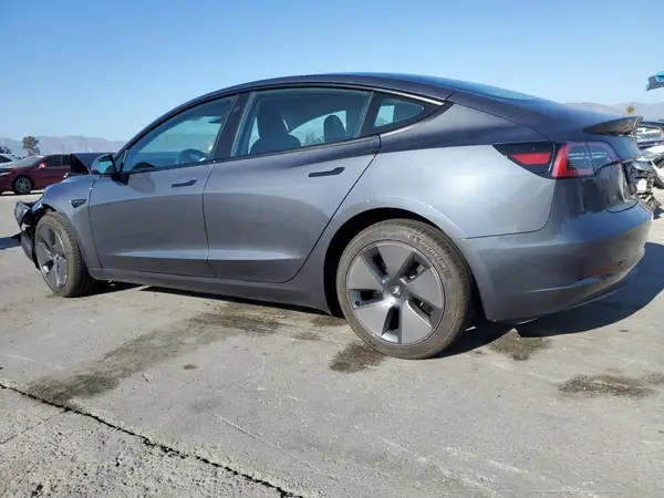 5YJ3E1EA5PF705944 2023 TESLA MODEL 3 - Image 2