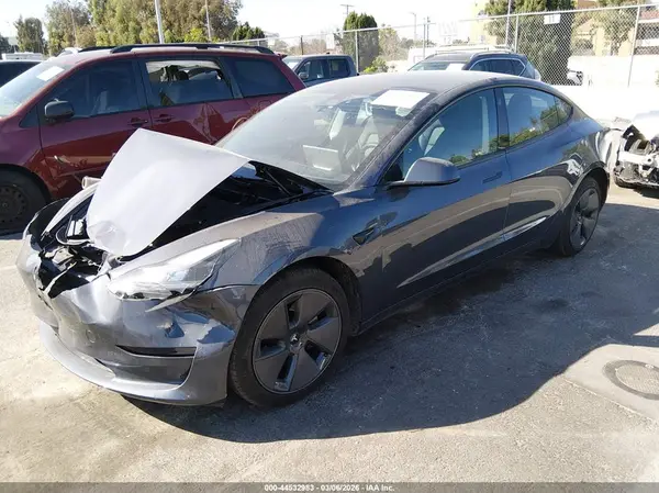 5YJ3E1EA5PF707032 2023 TESLA MODEL 3 - Image 2