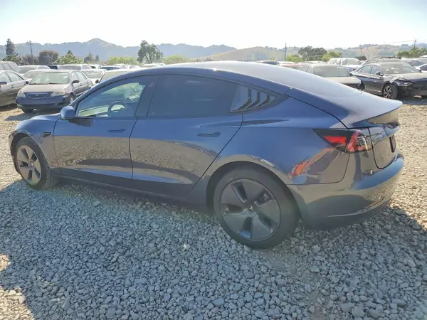 5YJ3E1EA5PF709766 2023 TESLA MODEL 3 - Image 2